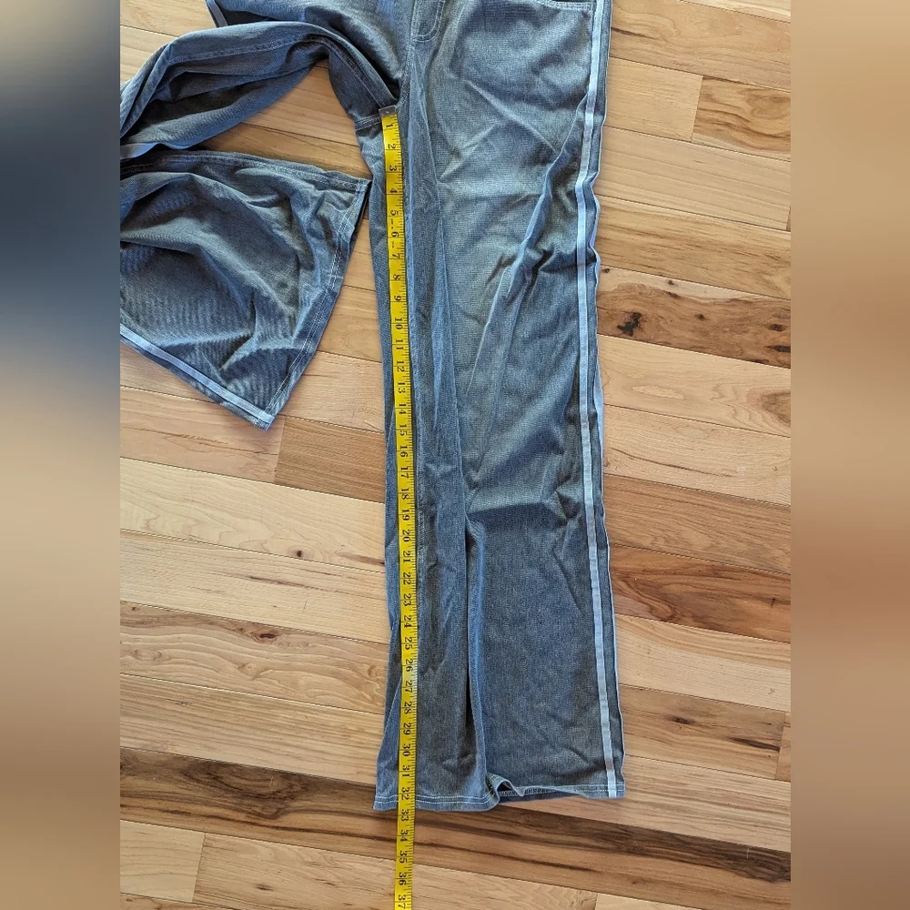 New Halara Wide Leg Jeans Size Large - Picture 8 of 11